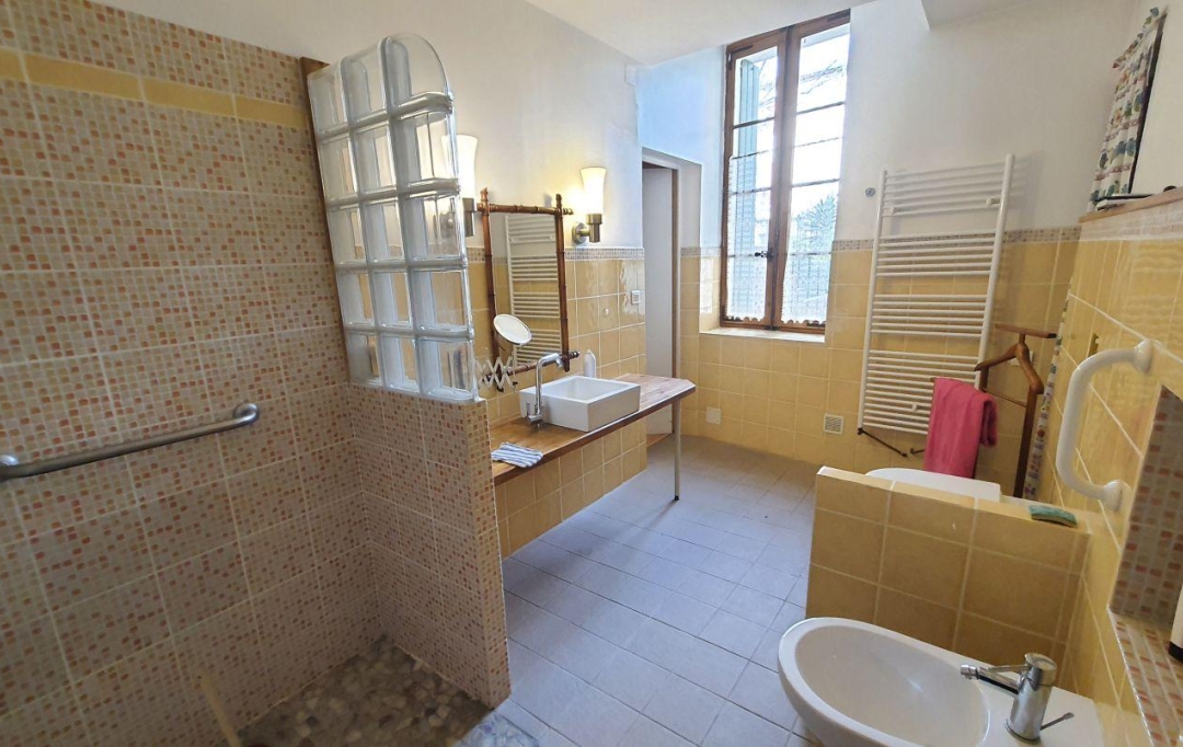 JANSANA IMMOBILIER : House | MONTREDON-DES-CORBIERES (11100) | 300 m2 | 696 800 € 