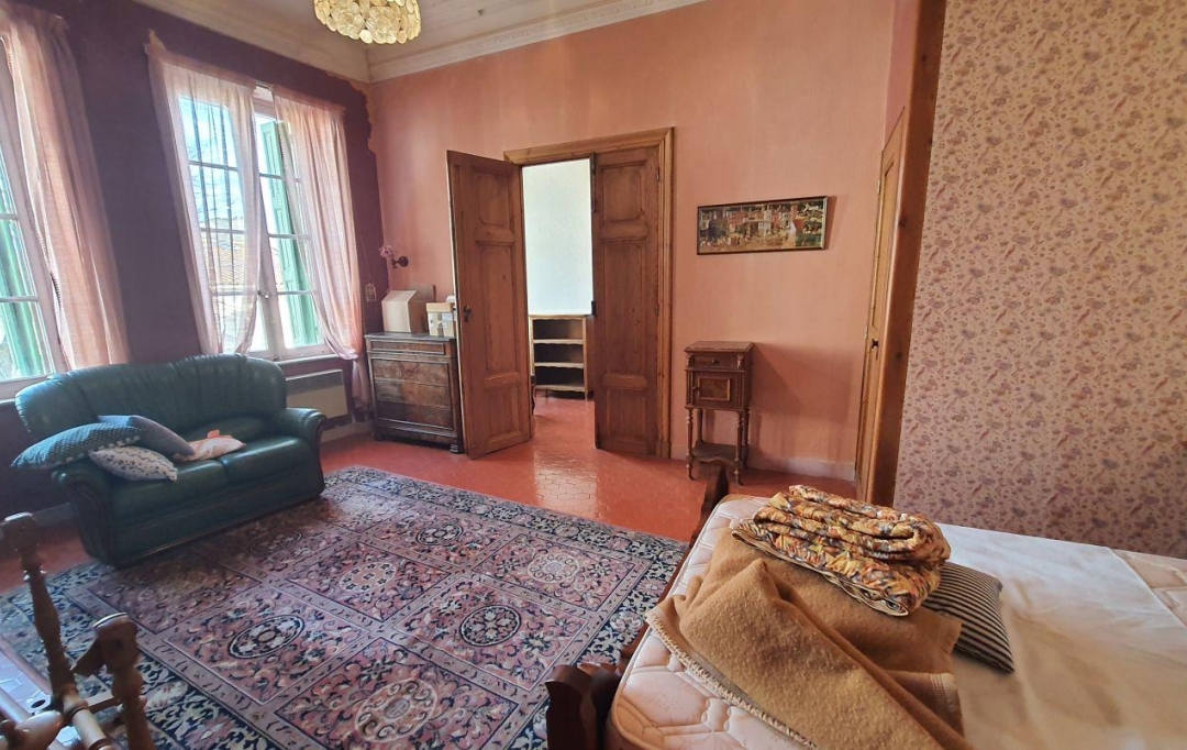 JANSANA IMMOBILIER : House | MONTREDON-DES-CORBIERES (11100) | 300 m2 | 696 800 € 